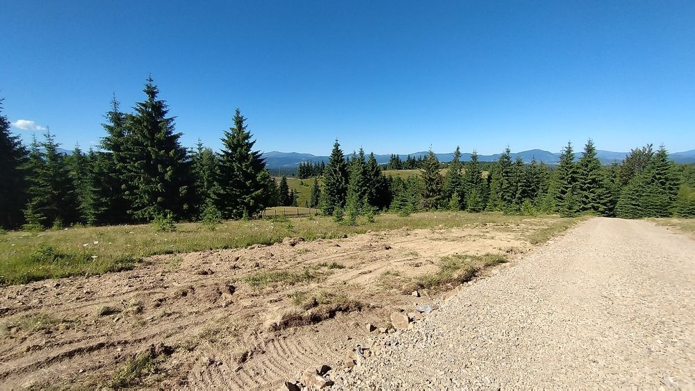 Teren  Piatra Fântânele / Pasul Tihuta 1.450  euro/ar