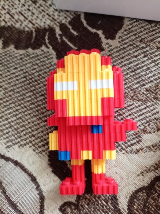 Готовые фигурки из конструктора Bricks