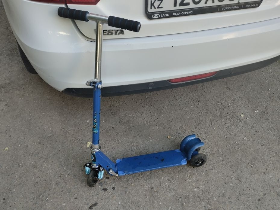 Самокат детский в хорошем состоянии
