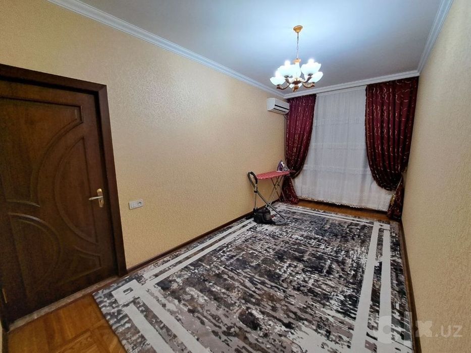 Arenda olmazor Sebzor kvartira 

4/1/4

Площадь: 80 м²

Цена: 799 $