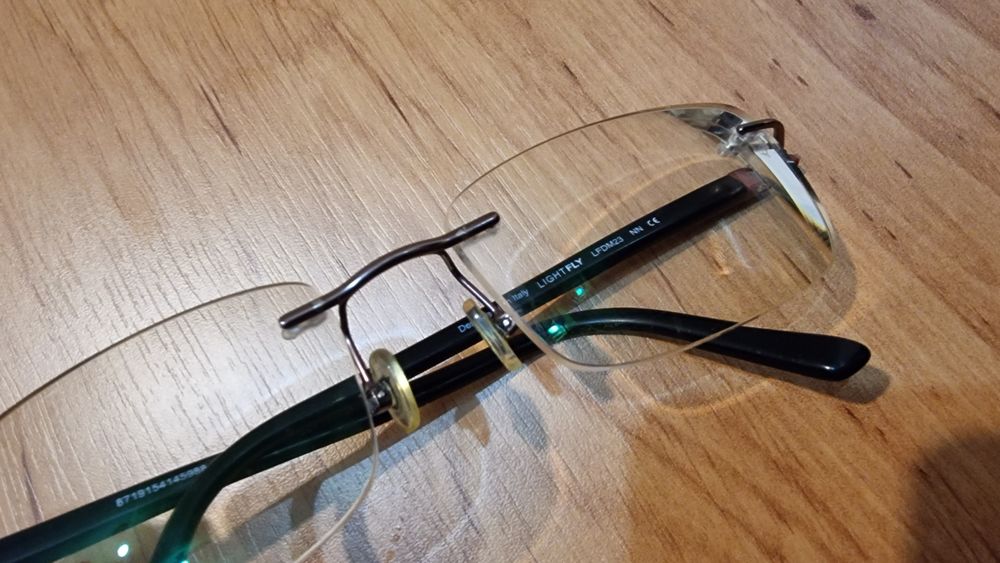 Ochelari de vedere dioptrii -2.5 si -2.75 cu certificare Lensa