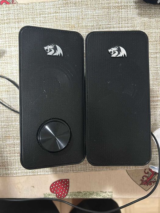 Boxe Redragon Stentor 2.0, Iluminare rosie, Negru