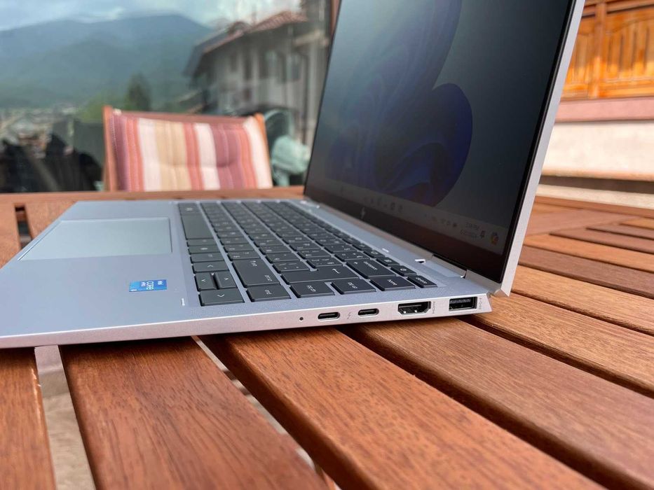 HP EliteBook x360 1040 G8  Intel® Core™ i5 16GB 256GB SSD Full HD