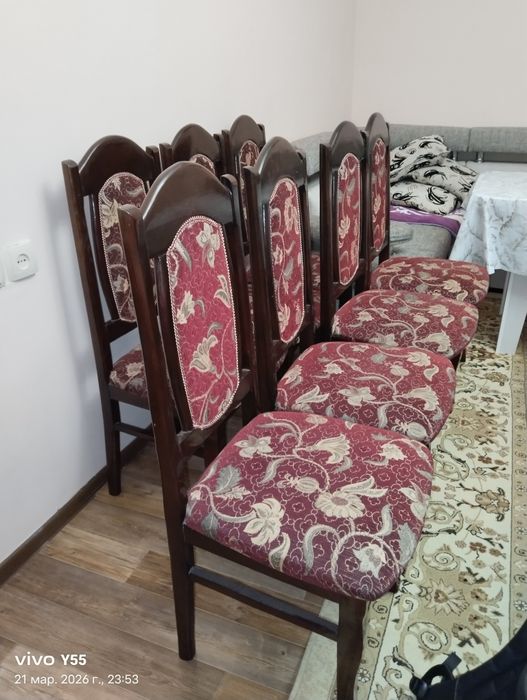 Продам стулья для гостиной