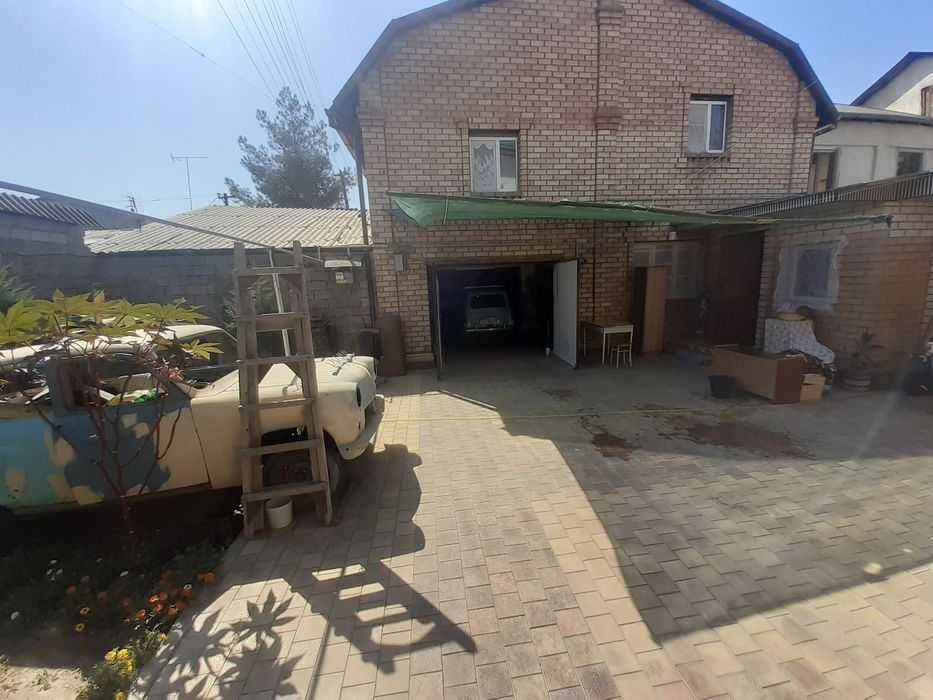 Евро дом 4 комнаты 2 этажа теплый гараж внутри на 2 авто