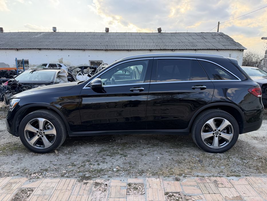 Dezmembrez Mercedes GLC C253, 2.0 Benzina, 264920