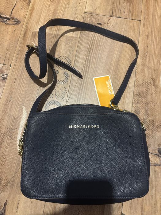 Michael Kors чанта естествена кожа