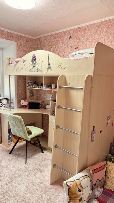 Кровать-чердак для девочки