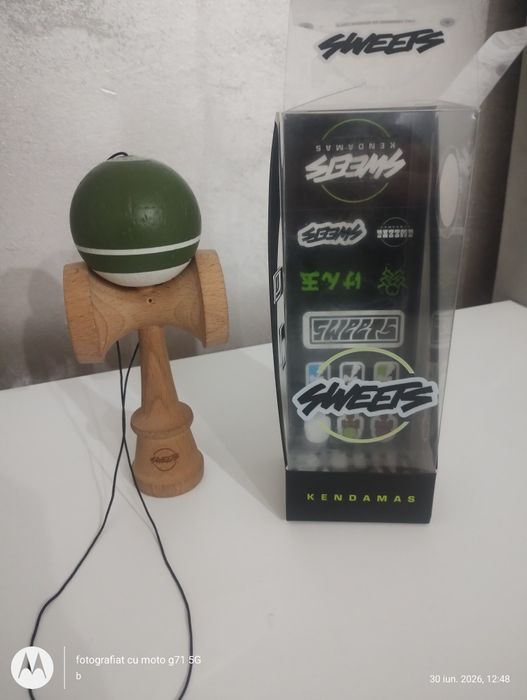 Vând kendama sweets broken shape tracker Army