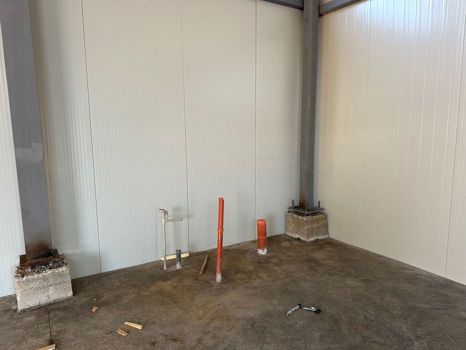 Продава се Промишлена сграда в с. Хрищени, Област Стара Загора - 340 кв.м за 900 €/кв.м - Снимка #3