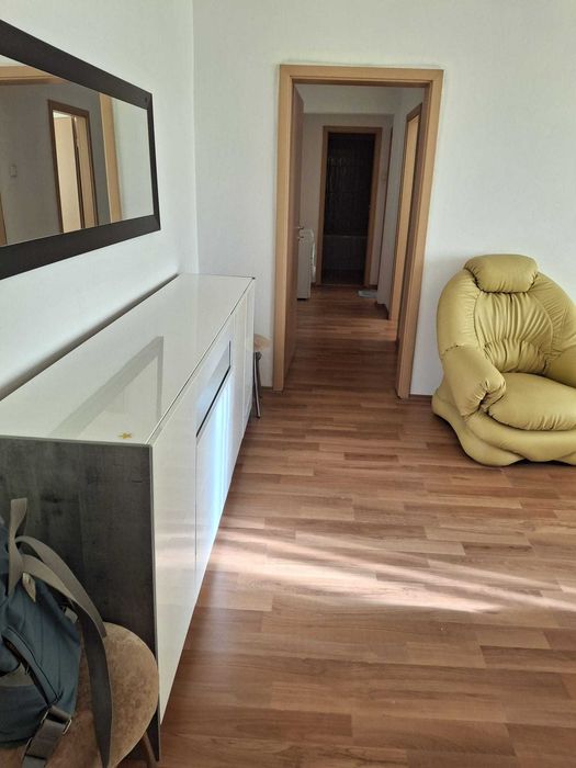 inchiriez apartament 3 camere