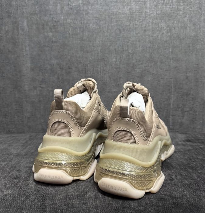 Balenciaga triple s bej