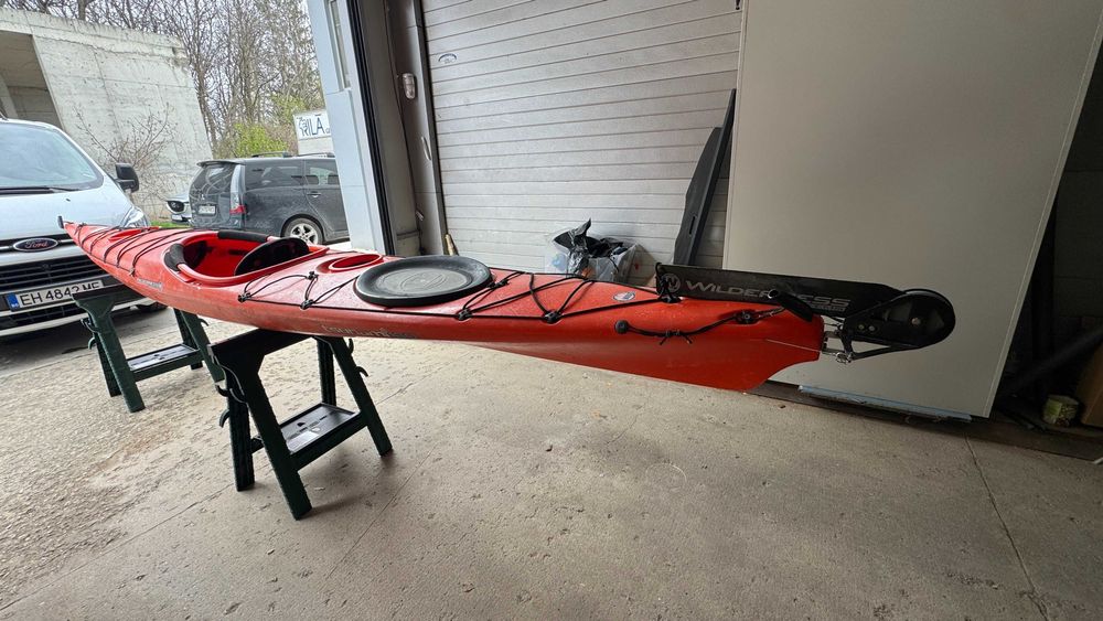 Каяк Wilderness Systems TSUNAMI 160 с рул