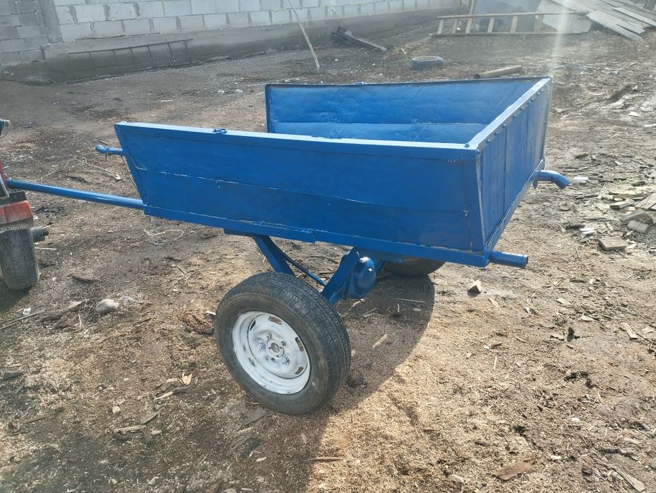 Продам две брички