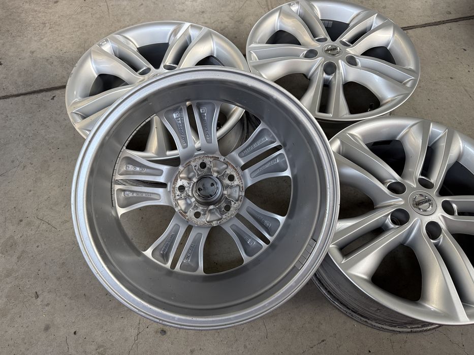 4бр. КАТО НОВИ 17” ОРИГИНАЛНИ Джанти 5х114.3 за -NISSAN/TOYOTA/MITSUBISHI/японски- 6,5Jx17H2, ET40