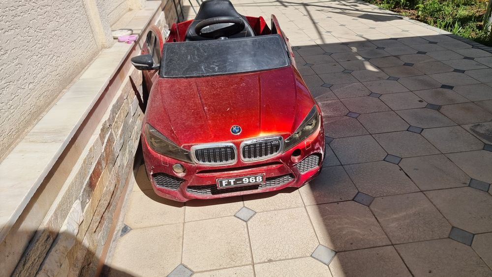 BMW.        .    .