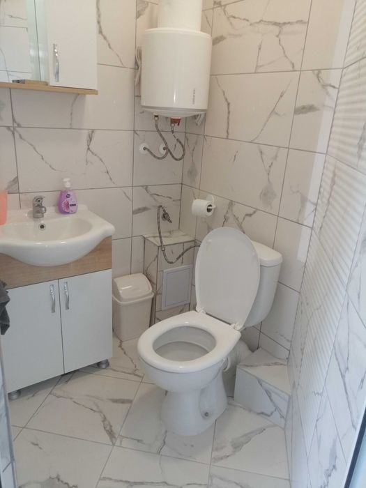 Дава се под наем Магазин в Бургас, Братя Миладинови - 18 кв.м за 224.4 € - Снимка #4