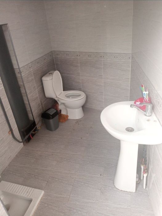 Uy sotiladi Dala hovli