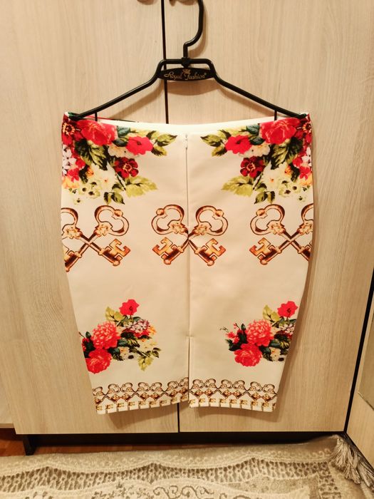 Продам юбки новые