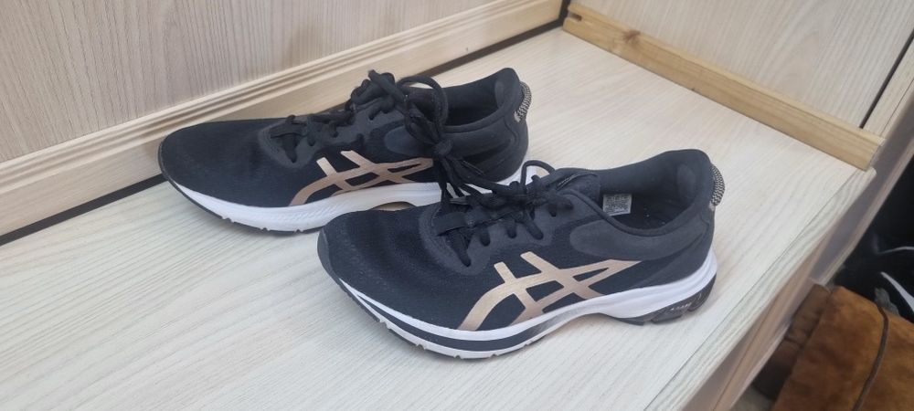 Кроссовки женские, летние, Asics