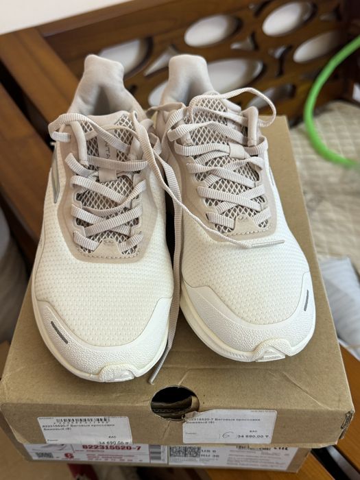 Кроссовка Anta, балетка Зара