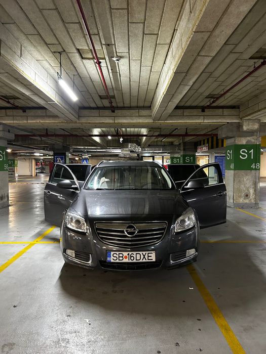 Opel insignia Sports Tourer 2.0 diesel 2010