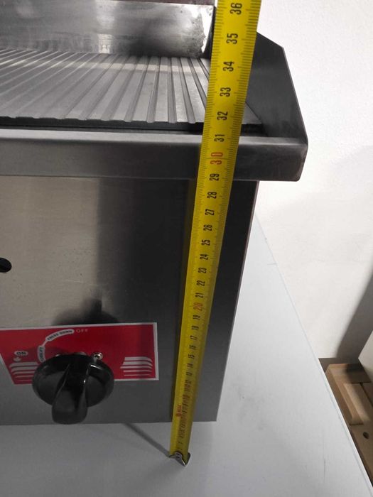 Grill striat pe gaz GPL nou cu factura,transport inclus