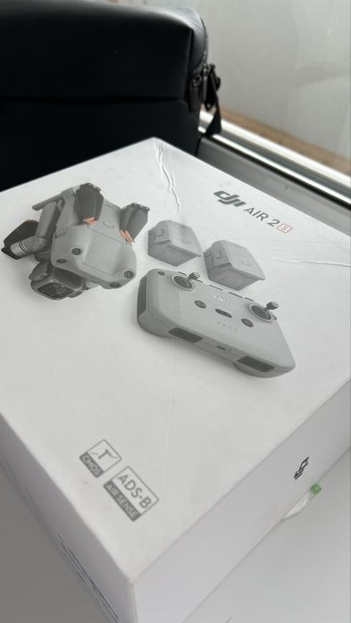 Дрон DJI AIR 2S fly more combo продам