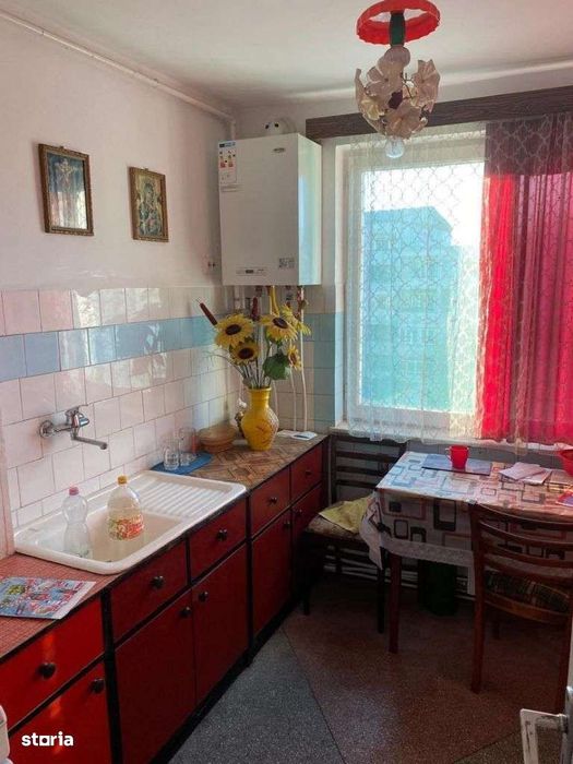 Apartament 2 camere de vanzare , Str Corvinilor , etaj 3 , 62.000 euro