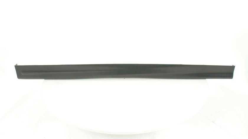 Praguri laterale BMW E46 Sedan / Compact 1998-2005 plastic negru