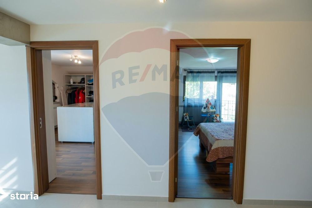 Casă / Vilă cu 5 camere de vânzare