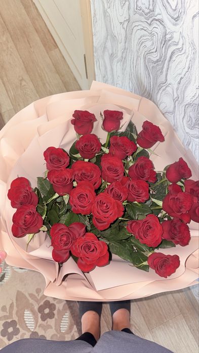25 шт розаа……………….