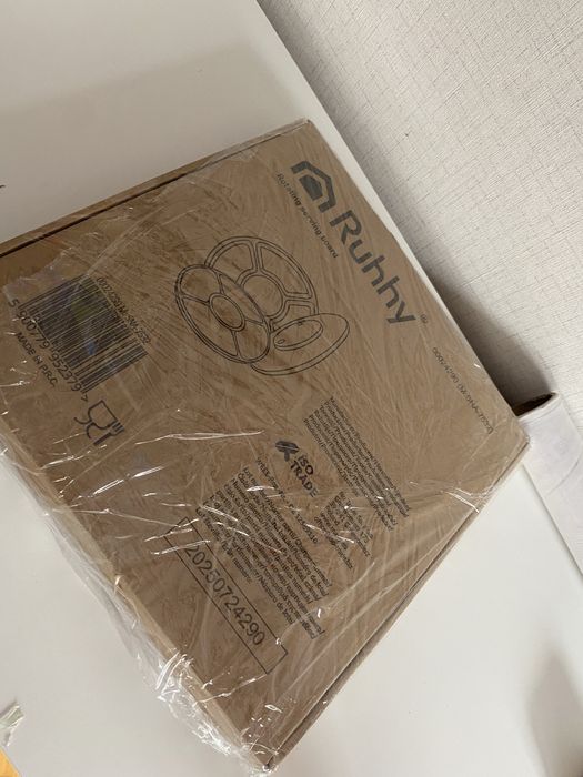 Въртяща се бамбукова дъска за сирена, мезета, плодове, ядки и други