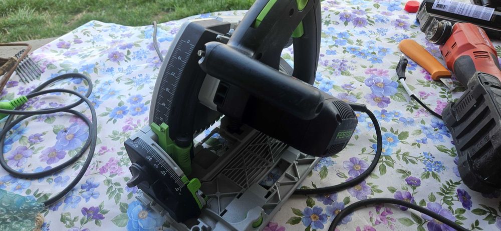 Se vinde scule festool prețu difera de produs trimit în tara cu verificare colet