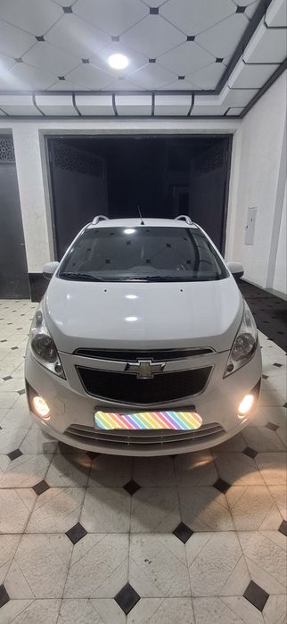 Spark vikupga beriladi