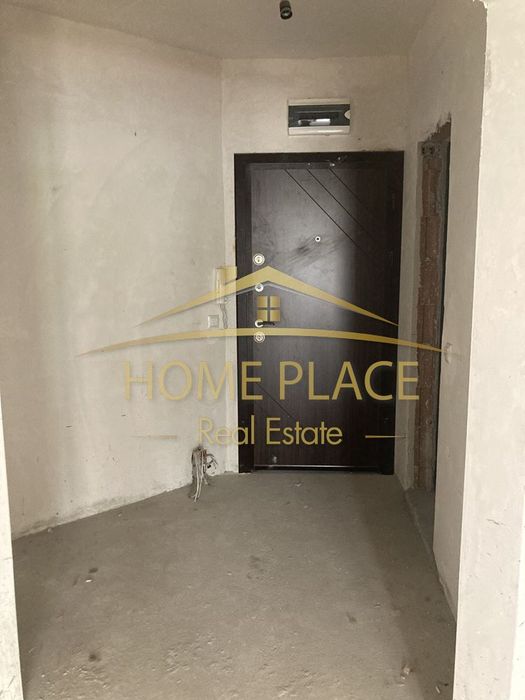 Продава се Тристаен апартамент в Варна, Левски - 111 кв.м за 1802 €/кв.м - Снимка #2