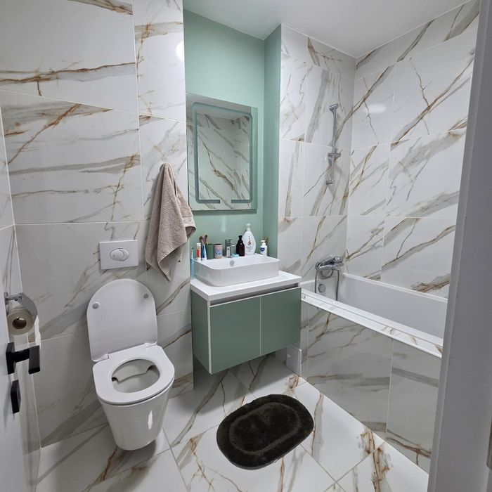 Apartament cu 3 camere, cu balcon 68mp + 23mp zona Baciu