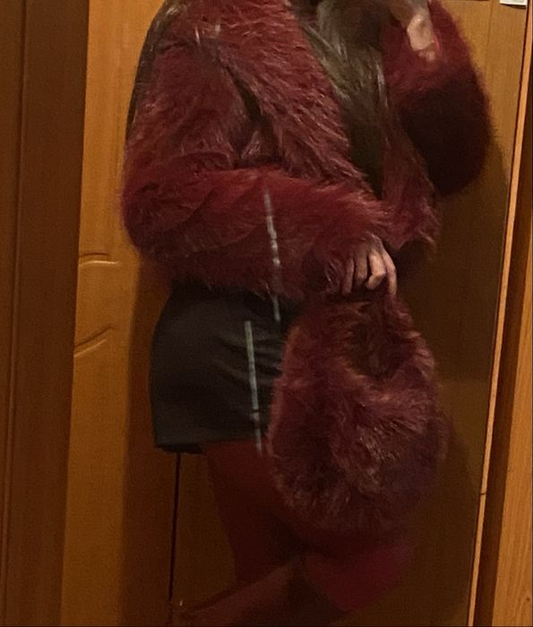 шуба и сумка сатылады