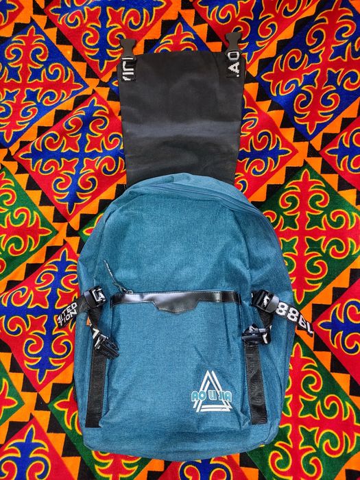 Новый стильный рюкзак