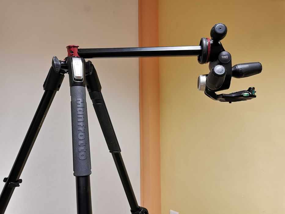 Manfrotto MT190XPro3 + Manfrotto MHXPRO-3W статив за фотоапарат