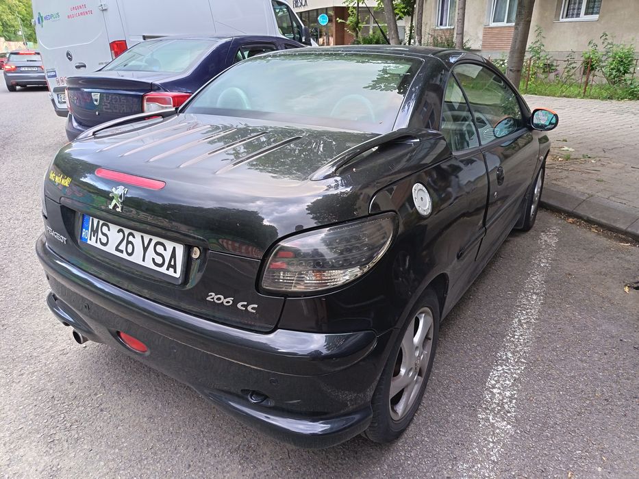 vând Peugeot 206 CC