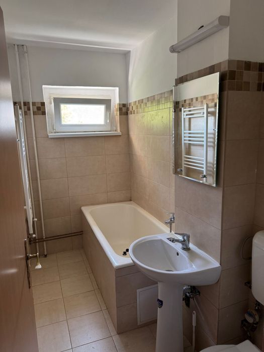 Inchiriez apartament 1 camera in Complex studentesc, Aleea Minis