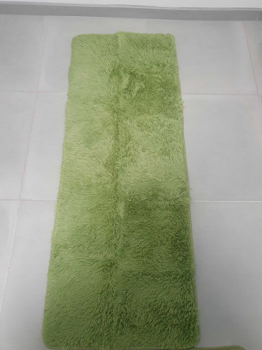 Vand covoare verzi plusate herba verte
