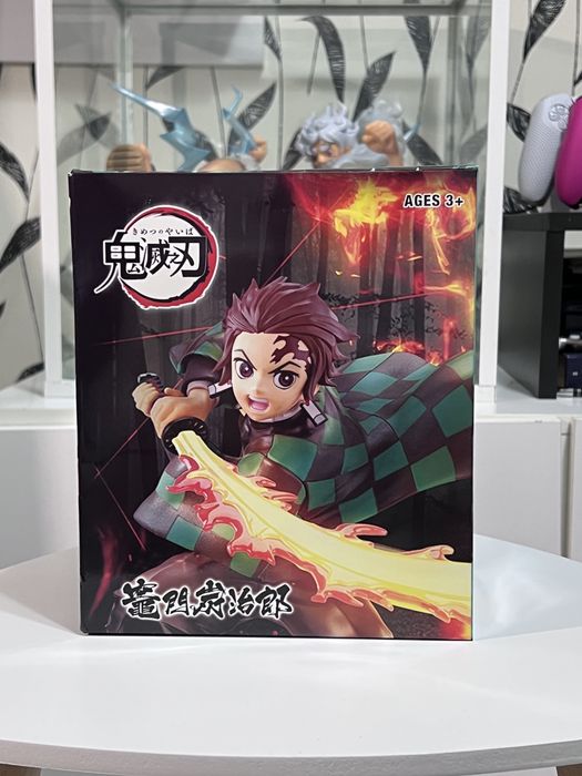 Demon Slayer: Kimetsu no Yaiba 16cm Tanjirou Figurină Anime Sigilată