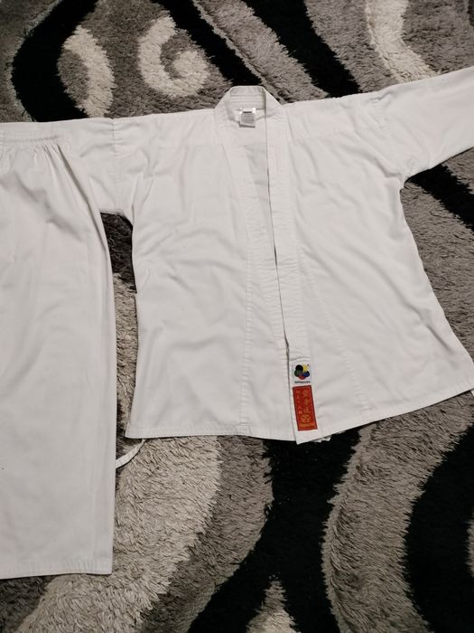 Vând Kimono Karate-Hayashi VKF