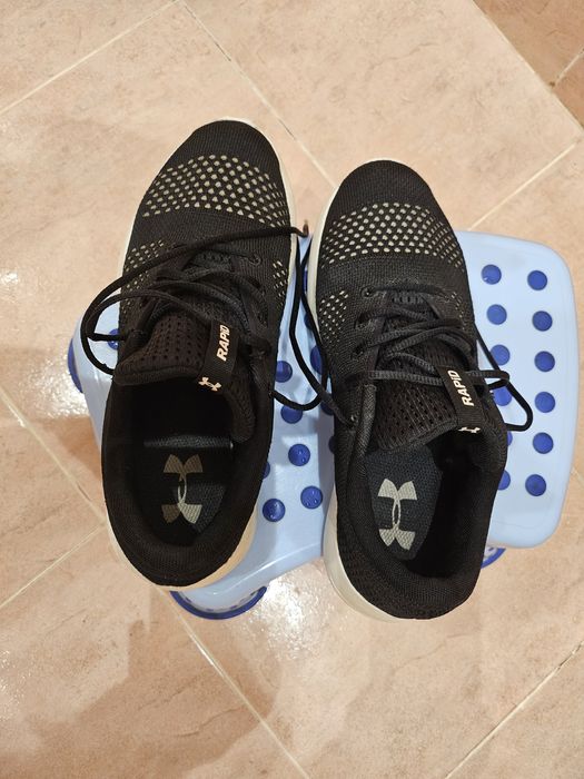 Дамски маратонки Under Armour