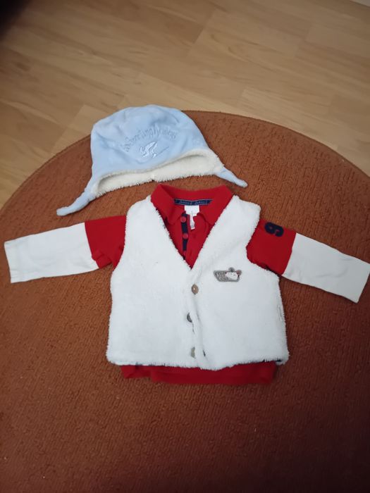 Качествено и красиво комплектче 6-9 мес