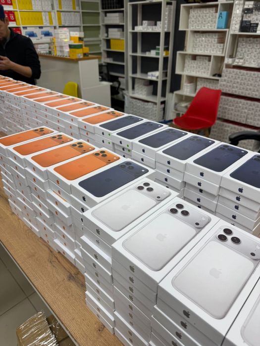 Продам айфоны 17, 17 про , 17 про Макс 100% оргиналы, 1 год гарантия