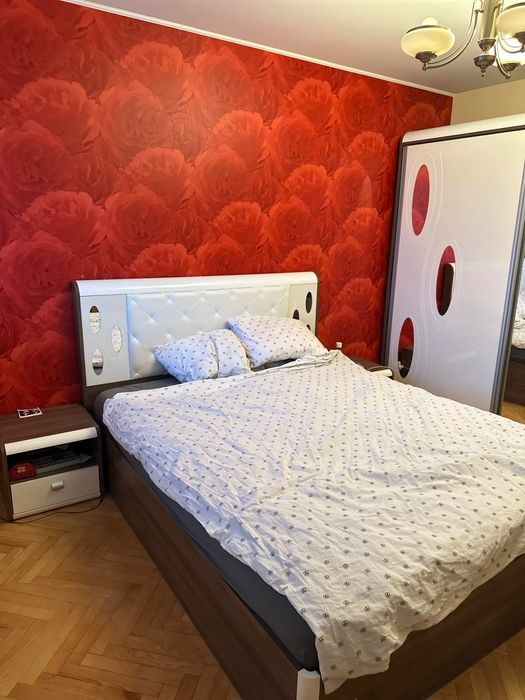 Дава се под наем Четиристаен апартамент в Добрич, Център - 140 кв.м за 298.86 € - Снимка #16