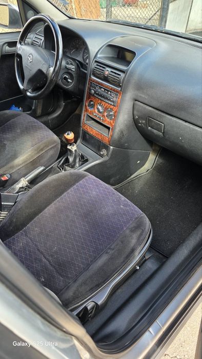 Продавам опел астра